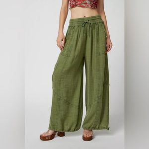 URBAN OUTFITTERS Out From Under Cameron Utility Pant